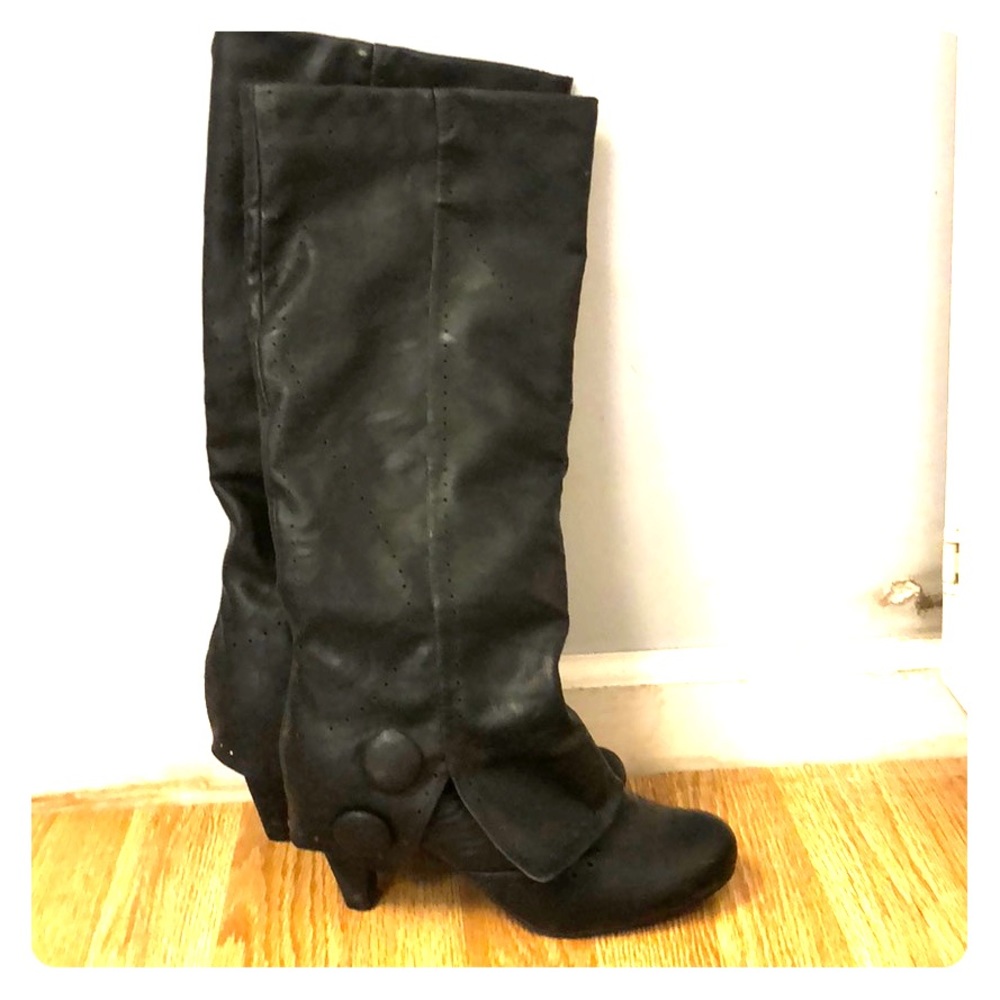 Tall black boots